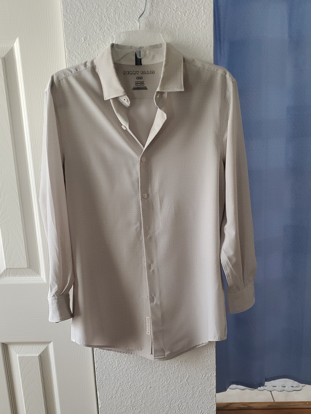 Perry Ellis Men's Light Gray Textured Long Sleeve Dress Shirt